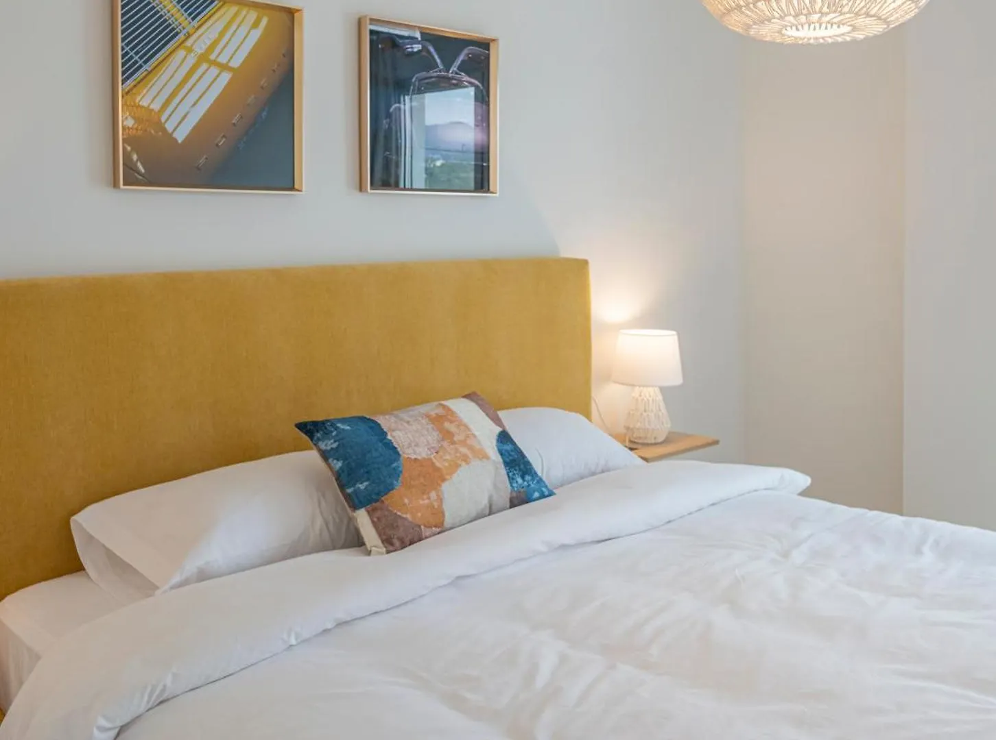 Magnificent 3 Bedroom Apartment With Pool, Terrace And Parking Estepona