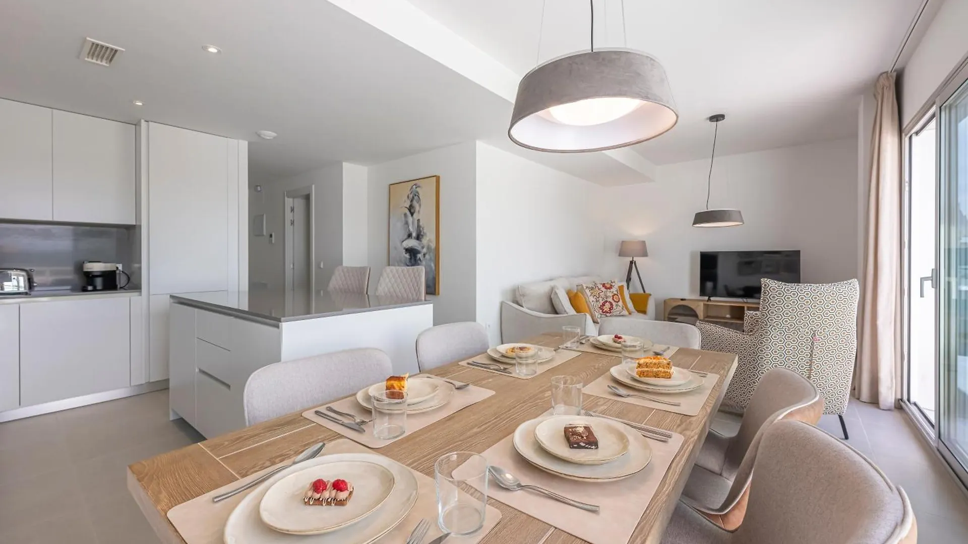 Magnificent 3 Bedroom Apartment With Pool, Terrace And Parking Estepona 0*,