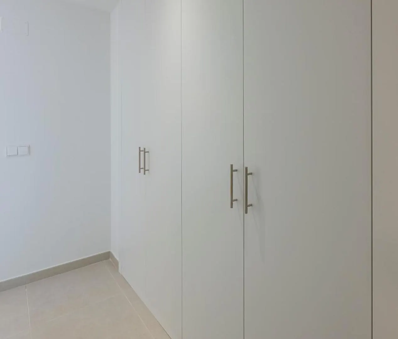 Magnificent 3 Bedroom Apartment With Pool, Terrace And Parking Estepona