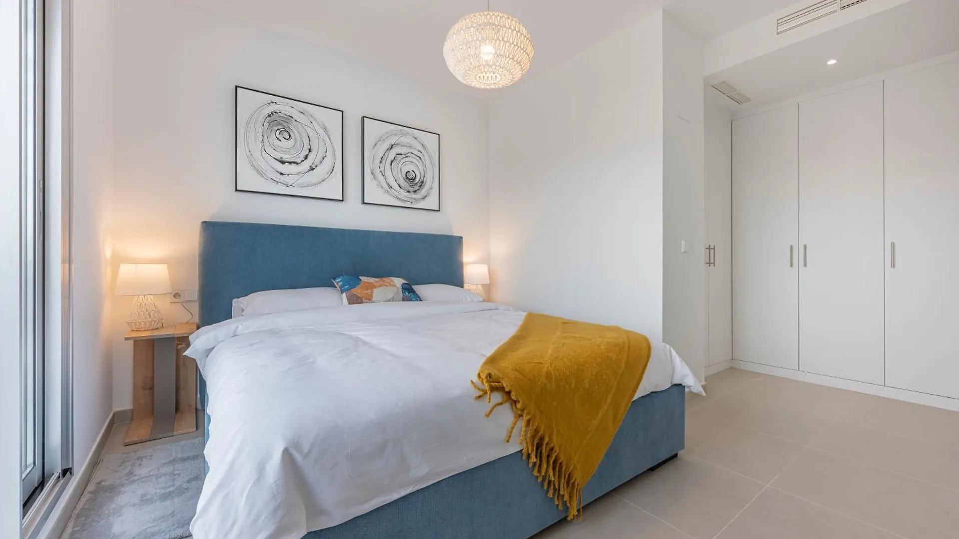 Magnificent 3 Bedroom Apartment With Pool, Terrace And Parking Estepona 0*,